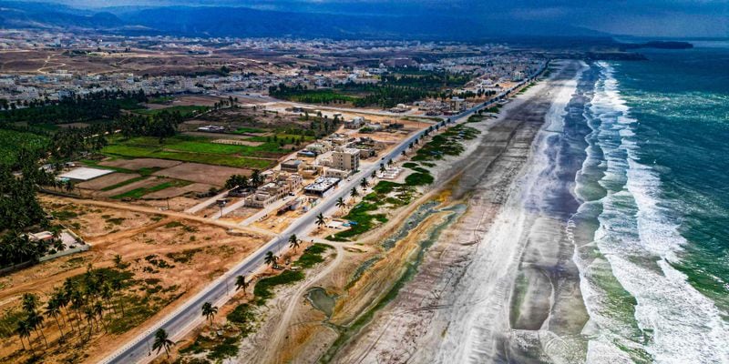 بالصور: 4 شواطئ في ظفار لا تفوت زيارتها